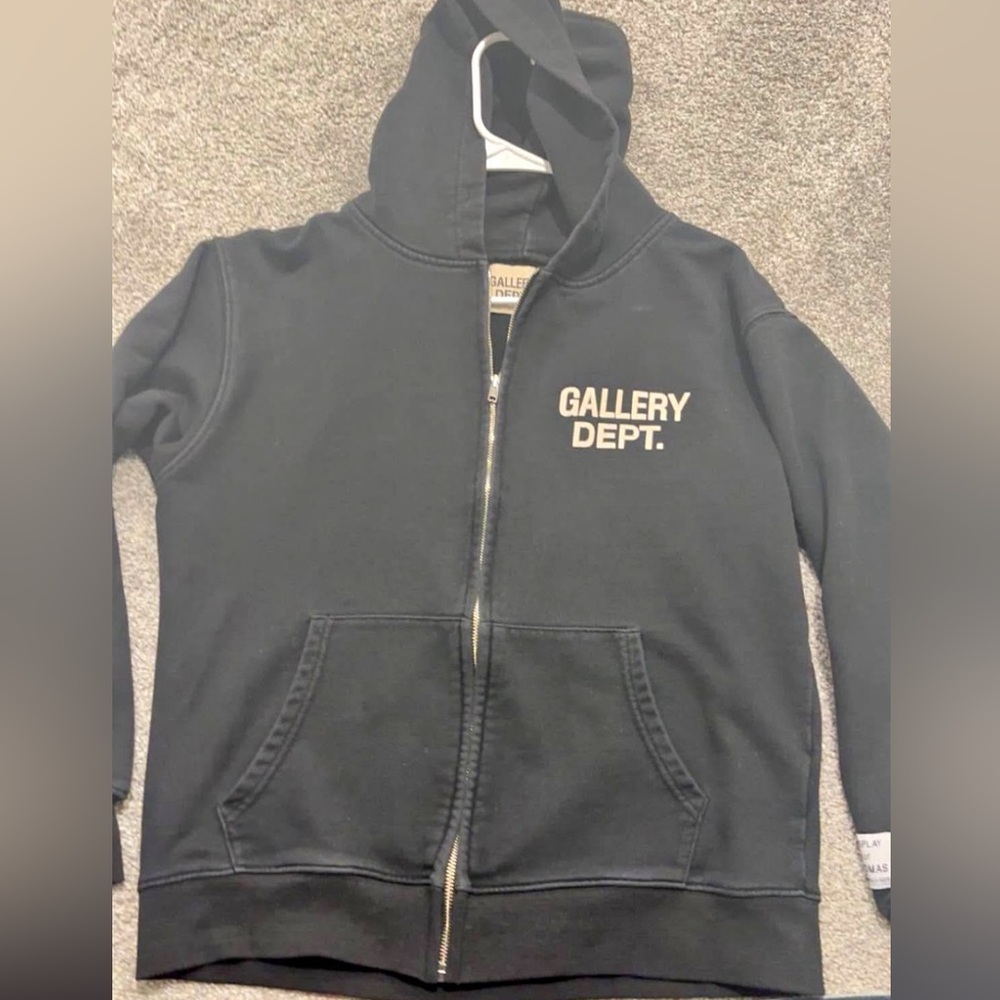 Gallery depth brand new designer